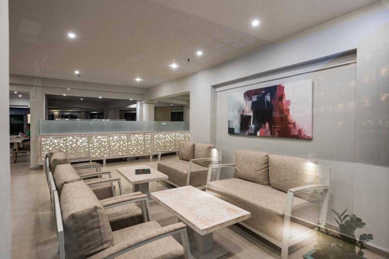 Artemis Hotel Apartments 헐소니소스 외부 사진
