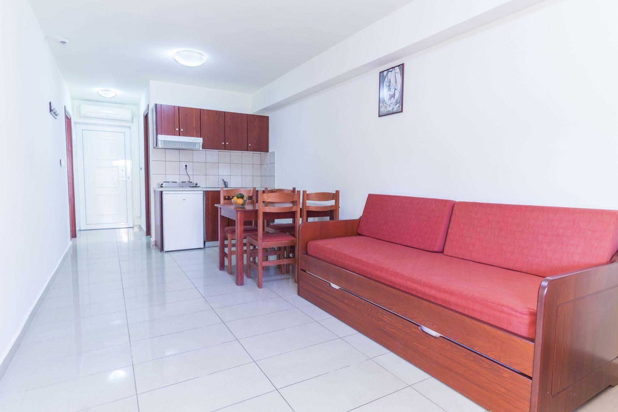 Artemis Hotel Apartments 헐소니소스 외부 사진
